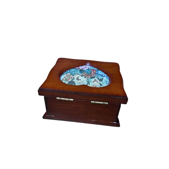 Vintage Wooden Tapestry Jewelry Keepsake Box Padded Travel Accessory Decorative - Picture 2 of 6